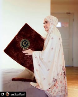Sajadah Muslim store