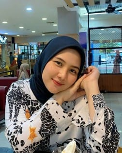Chika Herdiana ( Pegawai Swasta )