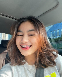 Dewi Aulia (Mahasiswi) ⭐⭐⭐⭐⭐
