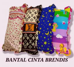 Bantal Cinta Karakter store