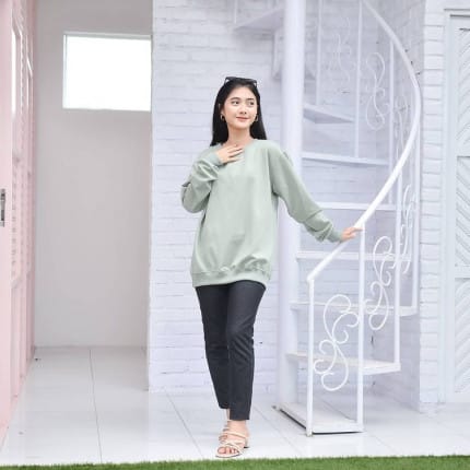 Basic Sweater Polos Oversize Pria Wanita M - X5L