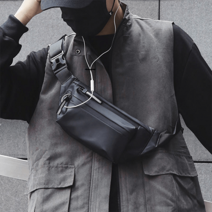 Tas Pinggang Nevermore Facebook