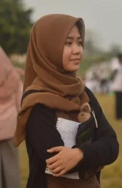 Dini Wahyuni (Majalengka)