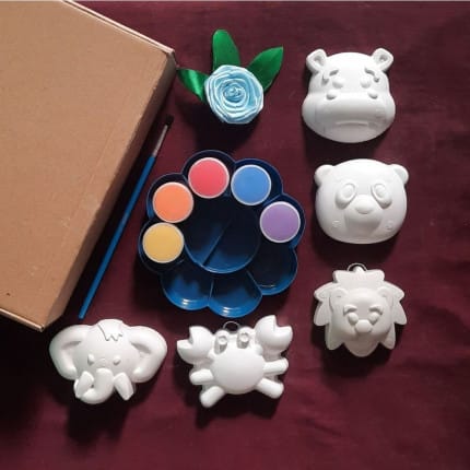 BONEKA MEWARNAI KARAKTER