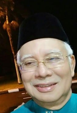 Komar ⭐⭐⭐⭐⭐