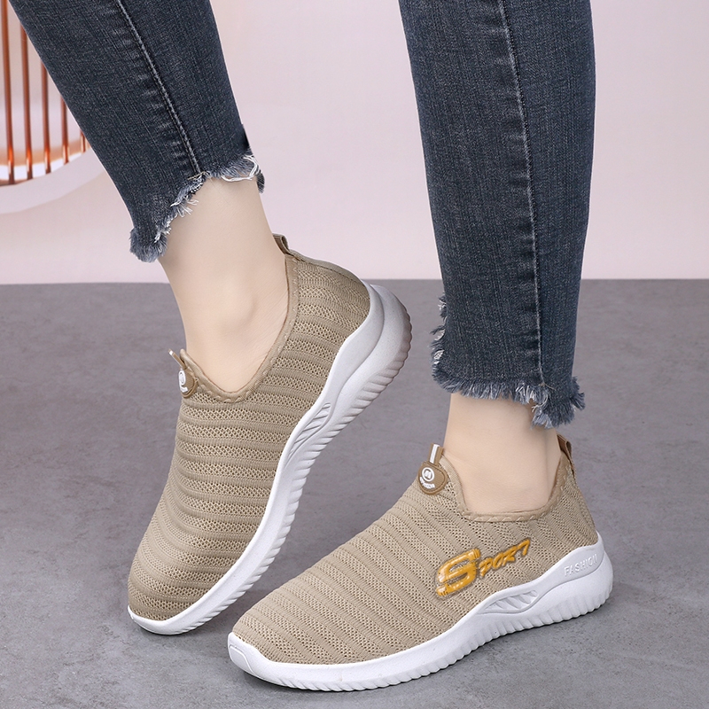 New women Slip On logo