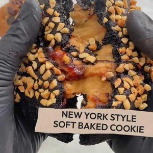 4 AMERICAN SOFT BAKED & 3 FUDGE BAR logo