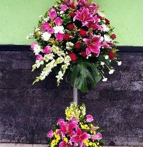 Standing flower SF21 logo