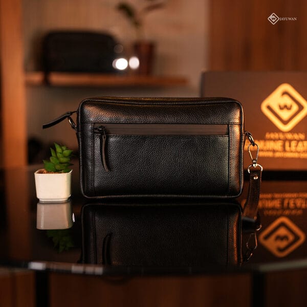 Clutch Genuine Leather - JCGL logo