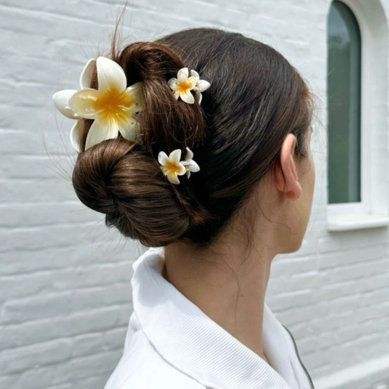 Fashionable Flower Hair Claws, GET 3 PCS  ✨ logo