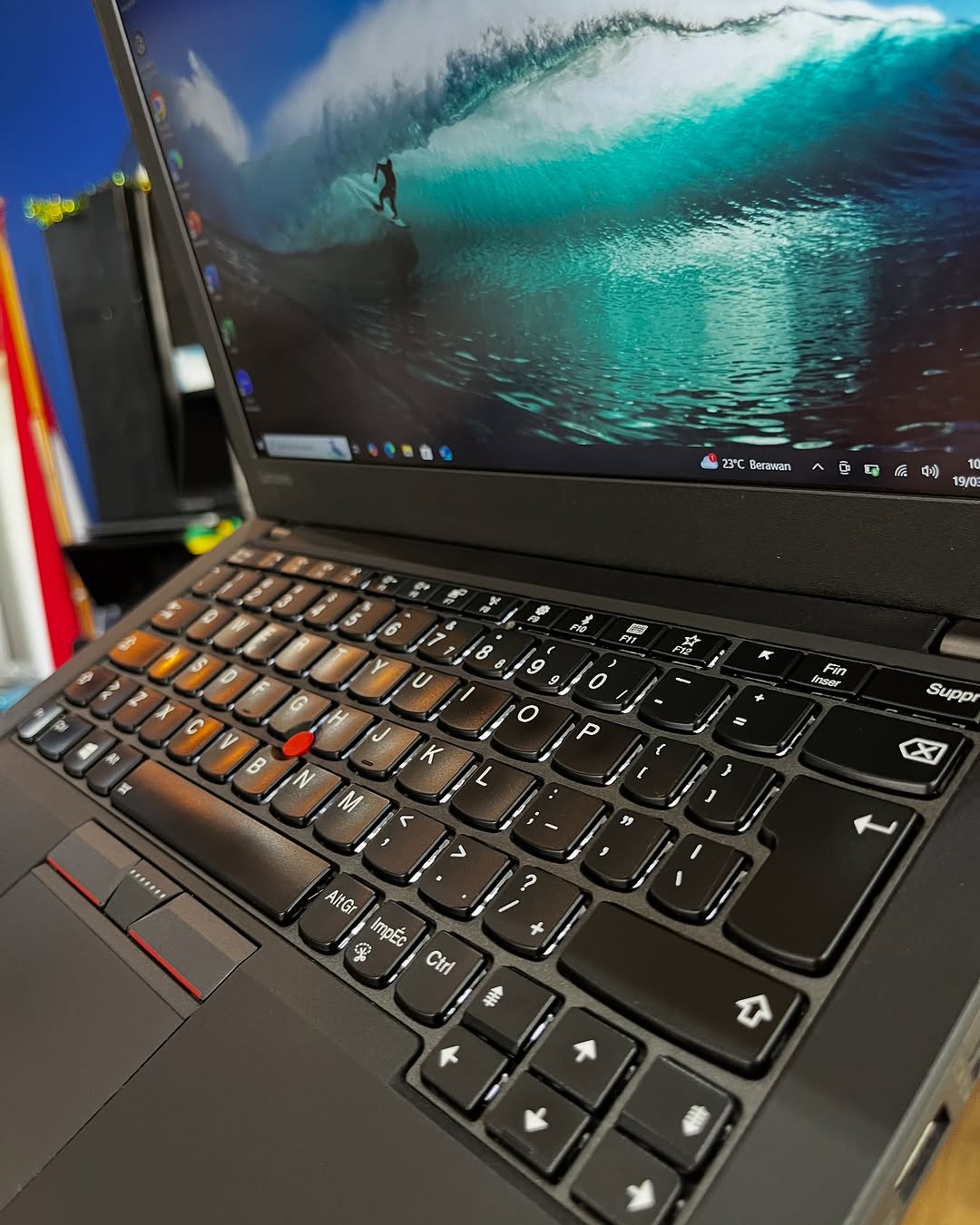 Lenovo Thinkpad X270 Bisa Office Hingga Editing Tipis