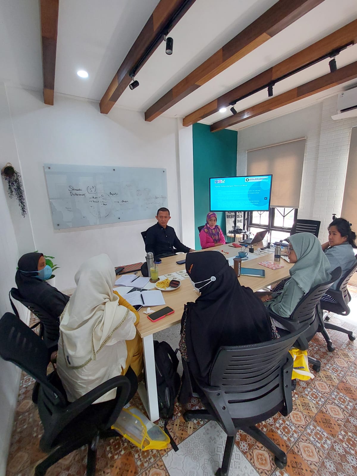 TRAINING ONLINE TERAPI AUTISME (TOTA)