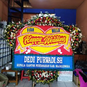 Wedding W5 logo