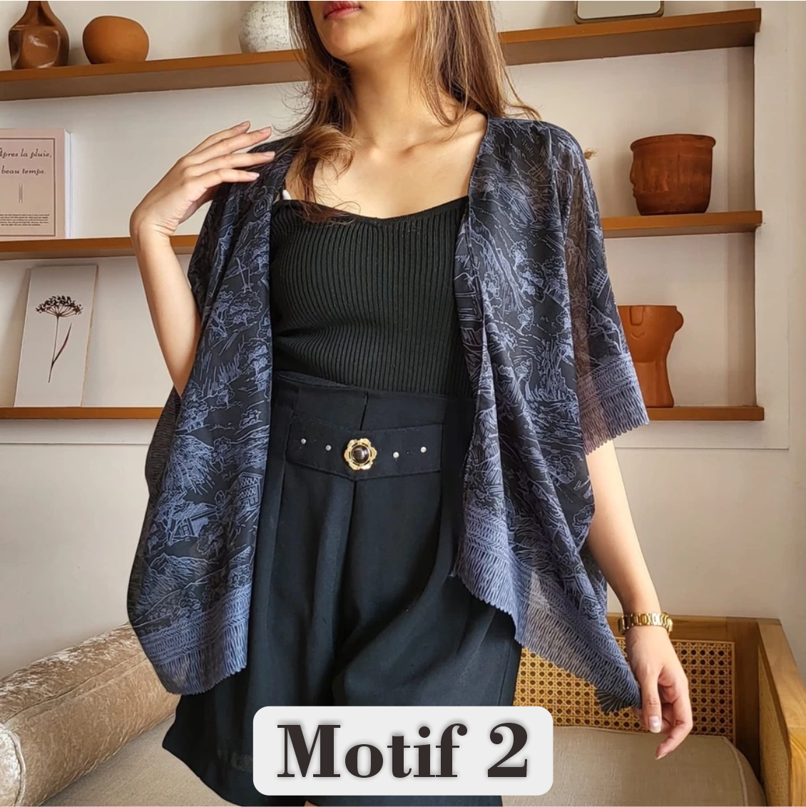 Outer Batwing Motif - Tampak Belakang