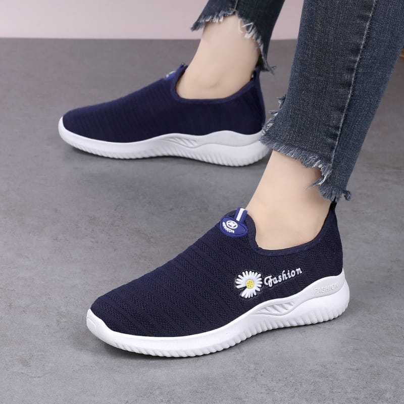 Daisy Sneakaers II logo