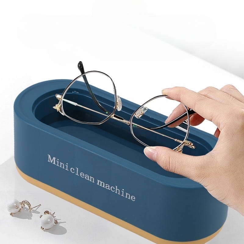 Alat Pembersih Kacamata logo