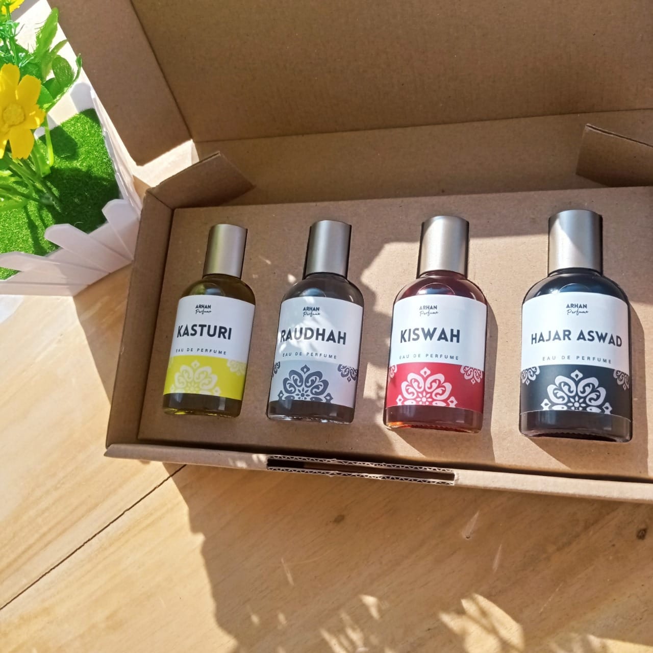 PROMO SPESIAL PARFUM IBADAH CUMAN 125 RIBU DAPAT 4 PARFUM DENGAN AROMA YANG BERBEDA logo