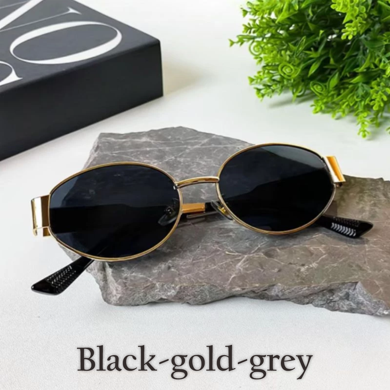 Kacamata Hitam Packaging