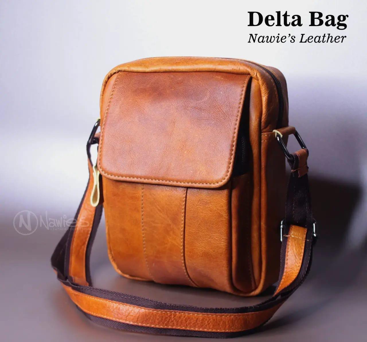 Delta Sling Bag Premium logo