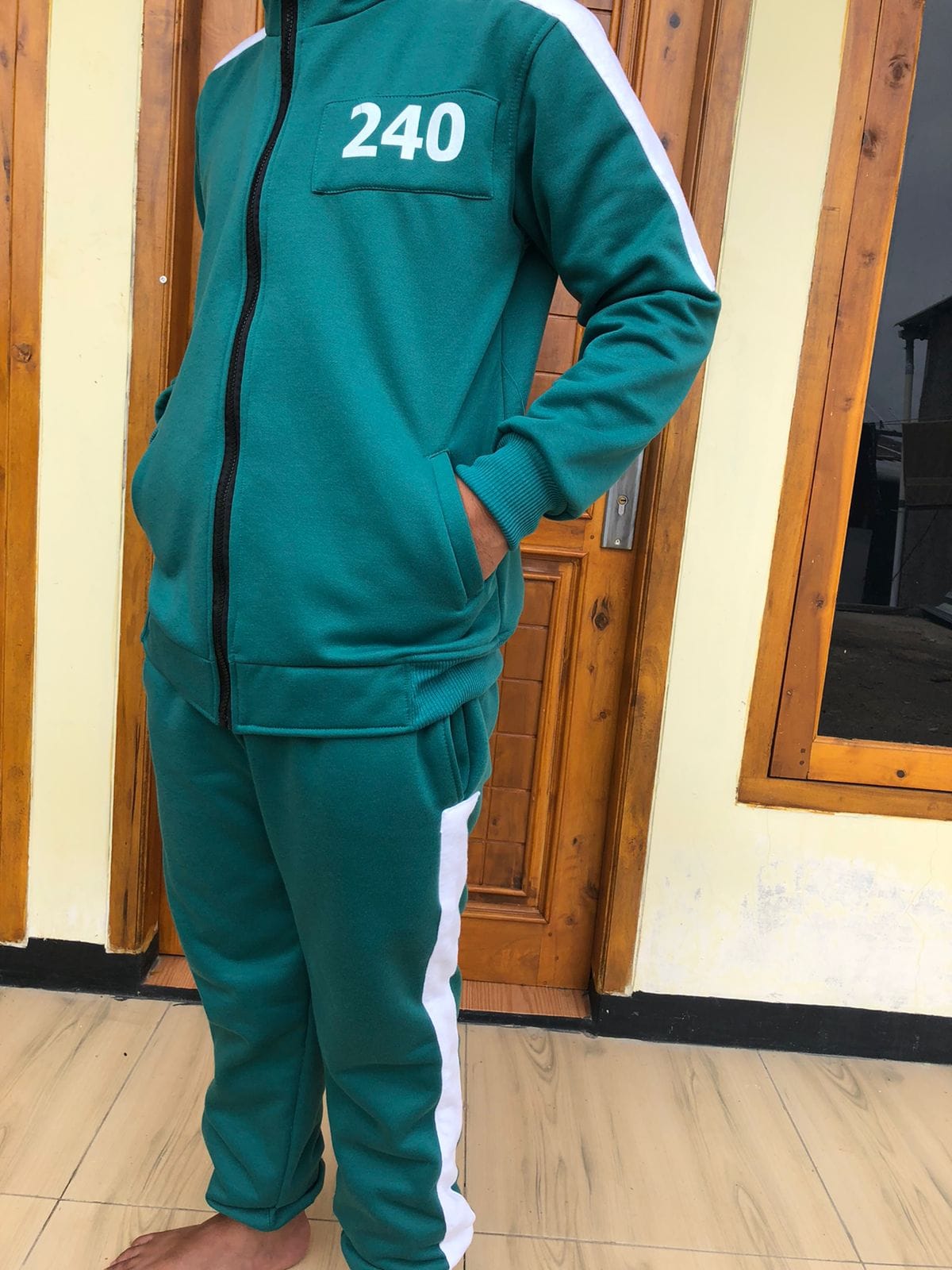 SETELAN JAKET CELANA SQUID GAME PRIA WANITA TERLARIS 2025 BEBAS KODE