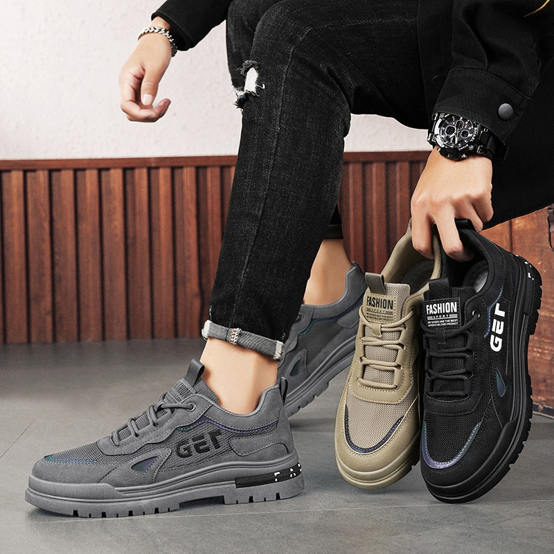 MaxSprint Sneakaers logo