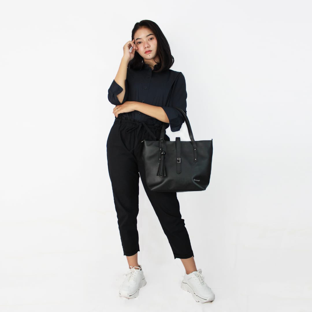 [VELICIA] Ariana Black Tote Bag