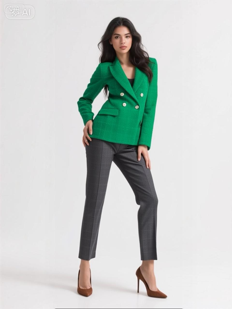 1. Blazer 004333 logo