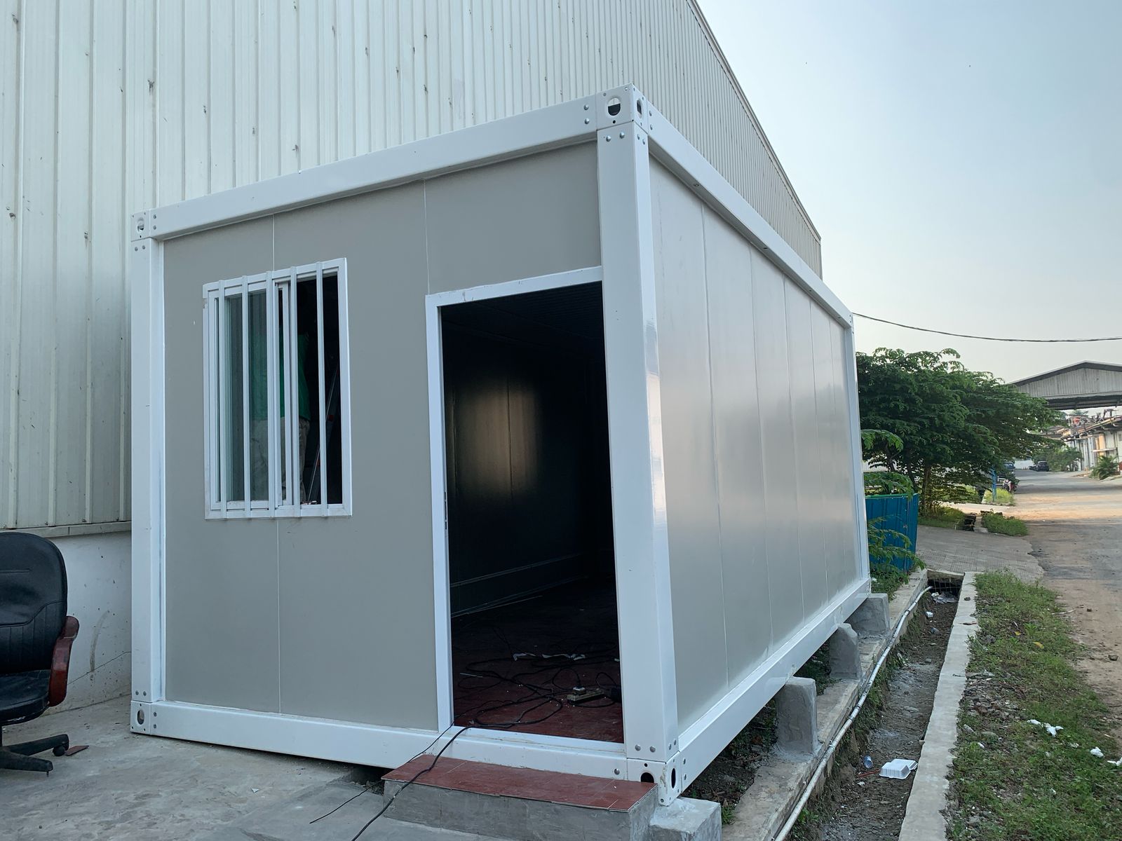 Modular House Flat Pack Container logo