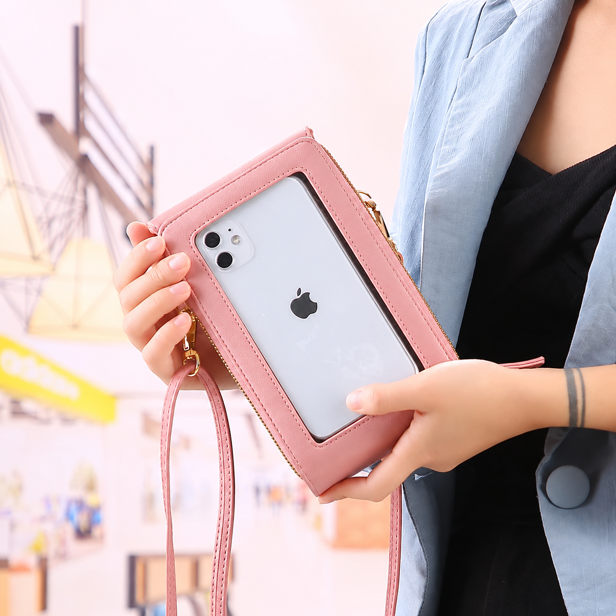 📱 Touchscreen Phone Pocket